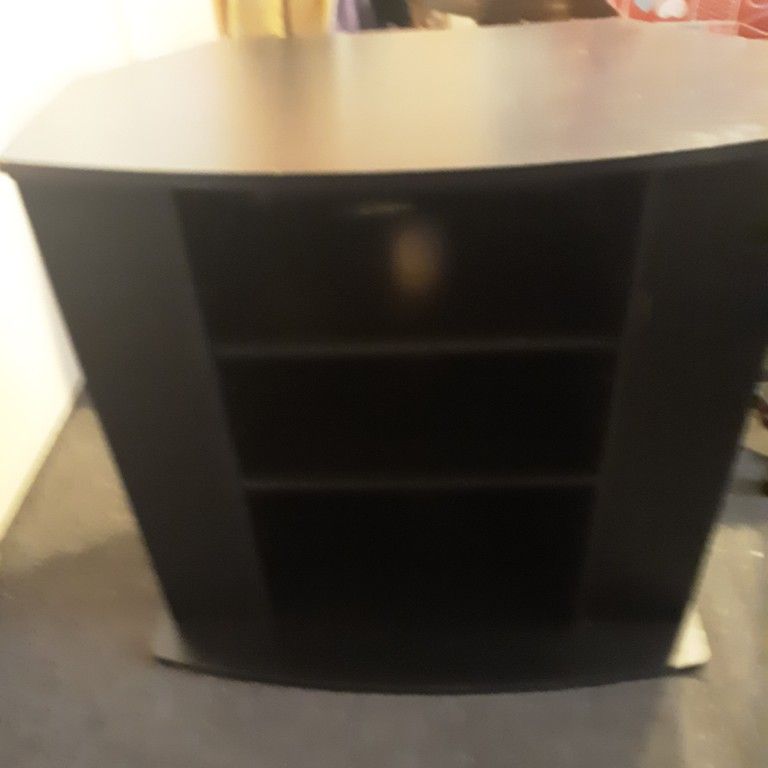 Entertainment center