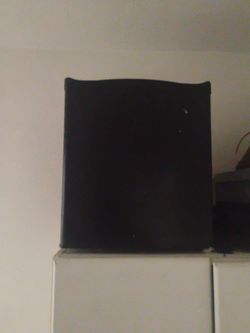 Mini fridge