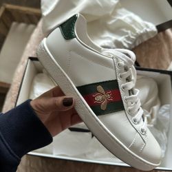 Womens Gucci Shoes 