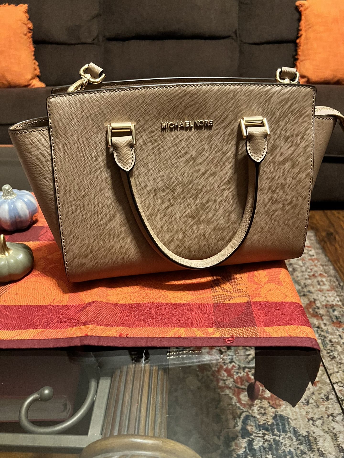 Michaels Kors Purse 