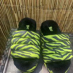 UGG Slippers Size 7