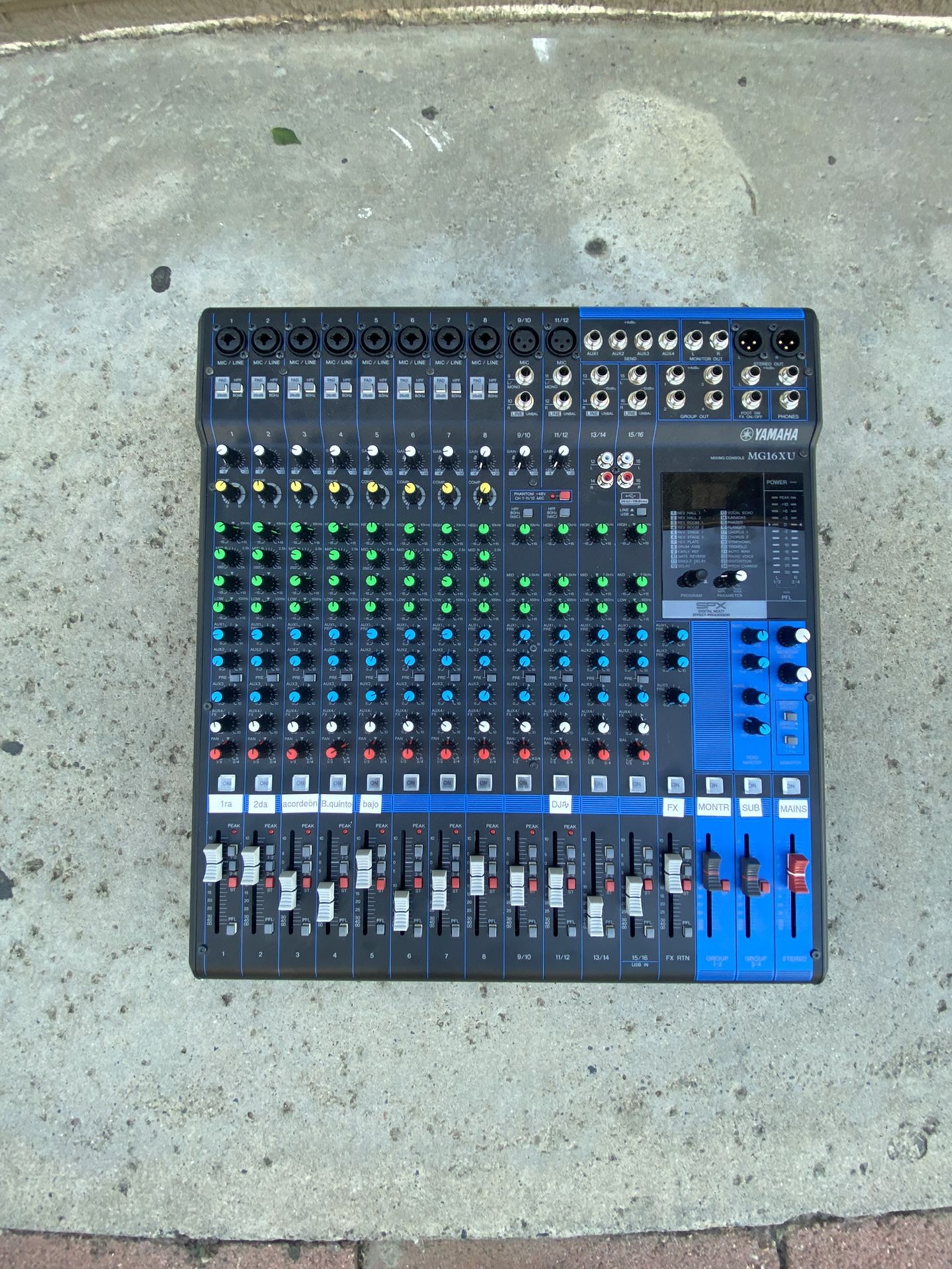 Yamaha MG16XU 16channel Mixer with USB and FX for Sale in Lake