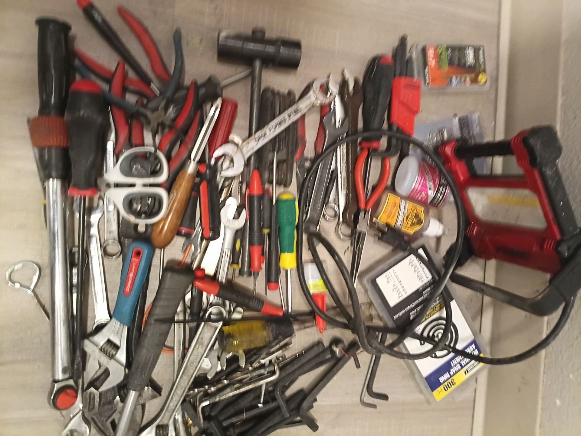 Super deal on assortment of various hand tools lot
