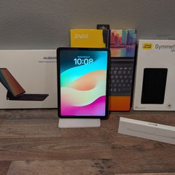 Apple iPad Air 5th Gen 10.9" Retina Display WiFi 64GB