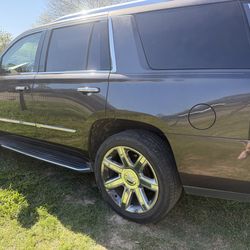 2017 Escalade