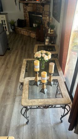 Coffee table set