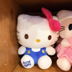 Plush Toys 20-25 Cm.. $6