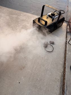ADJ 1600 DJ Fog Smoke Machine