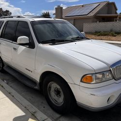 2000 Lincoln Navigator