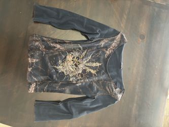 Three-quarter length black shirt with small sequence with flowers on front size small