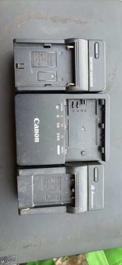 Canon and other digital camera battery chargers
