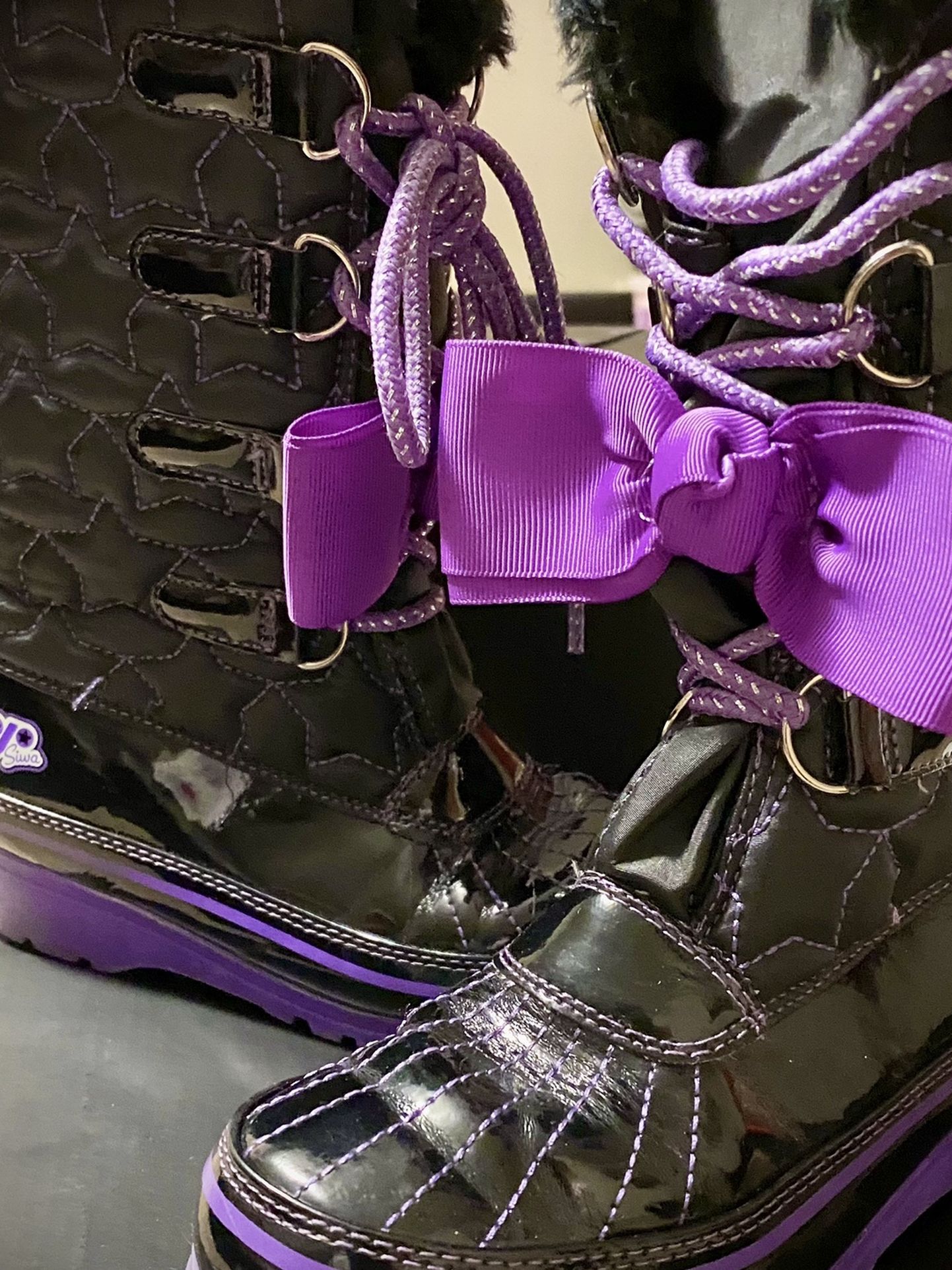 Jojo Siwa Winter Boots Great condition Size 13