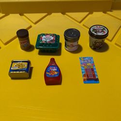 Miniature food toys