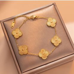 18K Gold Plated Clover Bracelet 