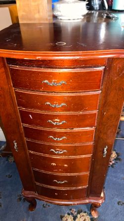 Jewelry case