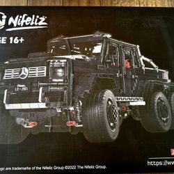 Lego Mercedes G Wagon 6x6 Lego Set