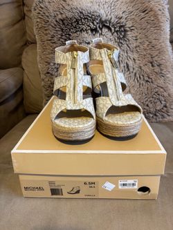 Michael Kors shoe,brand new,please see all pictures,sale like that