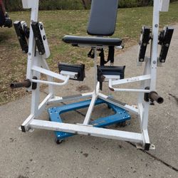 Hammer Strength Leg Extension $500