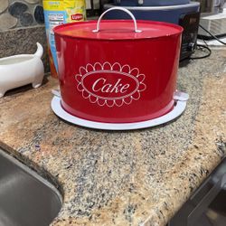 Cake Carrier With Lid