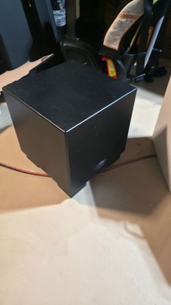 MartinLogan Dynamo 700W Powered Subwoofer – Excellent Working Condition