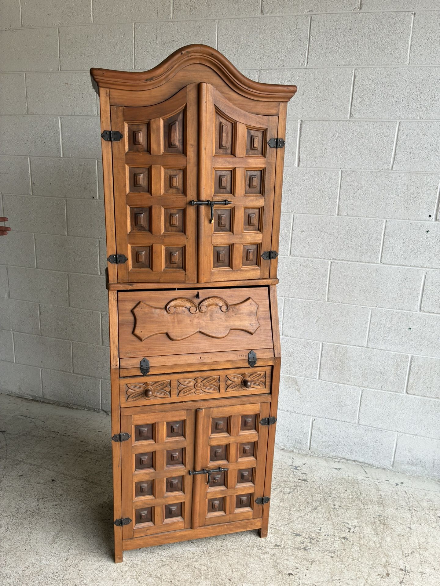 Vintage Spanish revival secretary, desk, carved wood details, nice condition! Has original skeleton