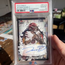 PSA 10 Jayden Daniels Topps Finest on card auto 
