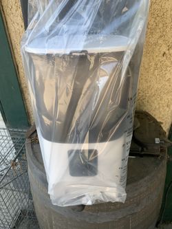 Automatic Pet Feeder