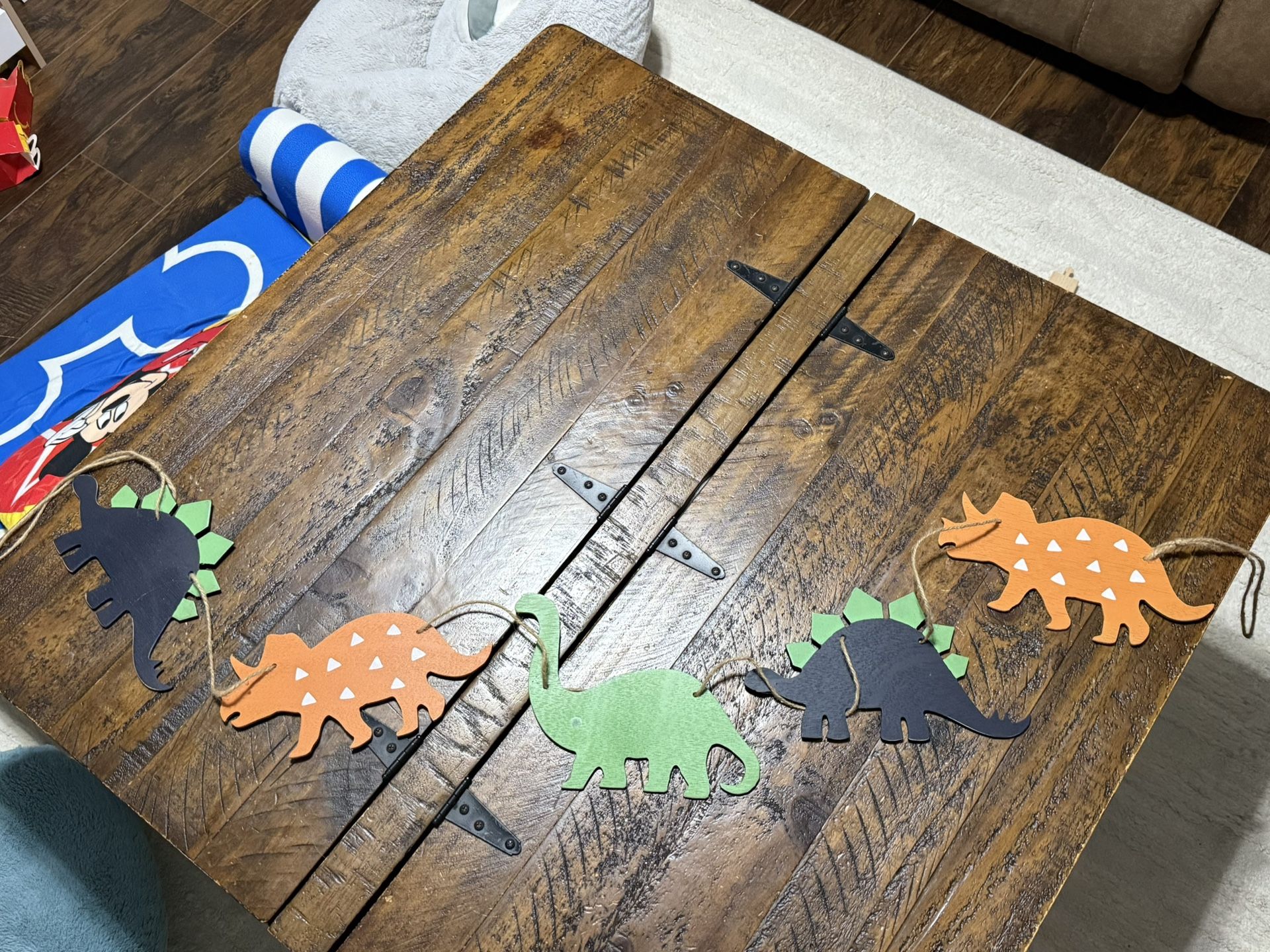 Dinosaur Room Decor