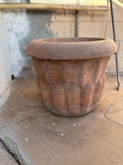 4 Large Concrete Planters