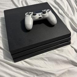 PS4 PRO