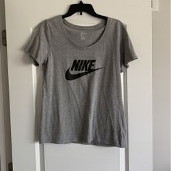 Woman’s Nike Shirt