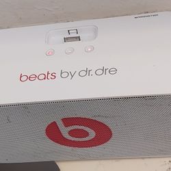 Rare Beats by Dr. Dre Portable Beat Box White from Monster in Good Condition comes with original beats portable plug in also can be wireless takes 6 D