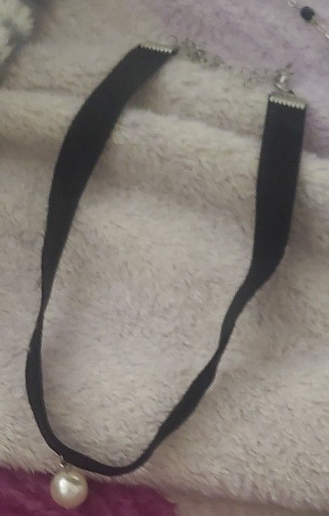 PEARL CHOKER
