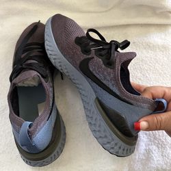 NIKE WOMENS SHOES 