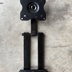 Small Articulating Display/TV Wall Mount