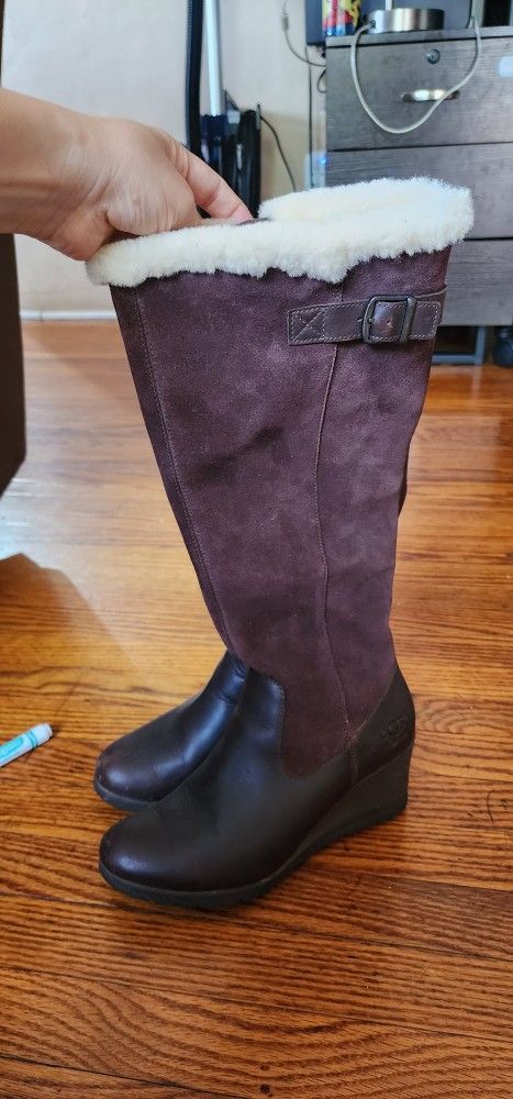 UGG WOMAN BOOTS