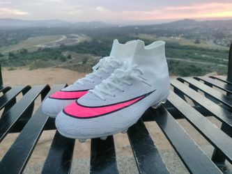 Soccer cleats us size 7