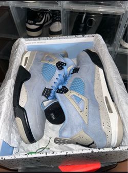 Jordan 4 University Blue