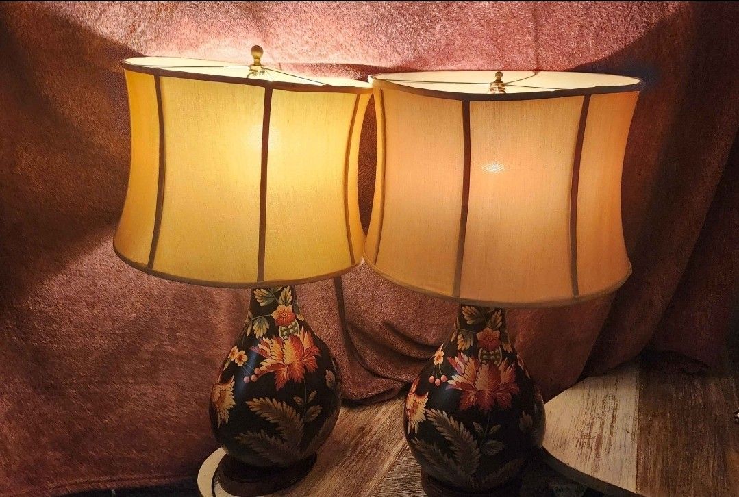 2 Vintage Oriental Lamps