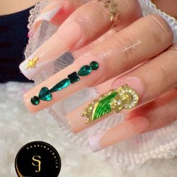 Nails 