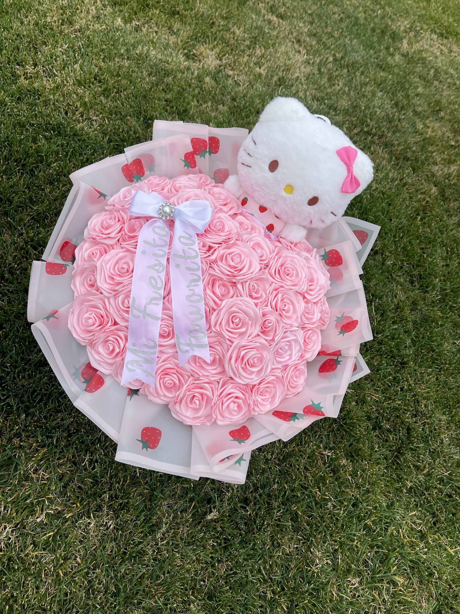 Hello Kitty Eternal Rose Bouquet