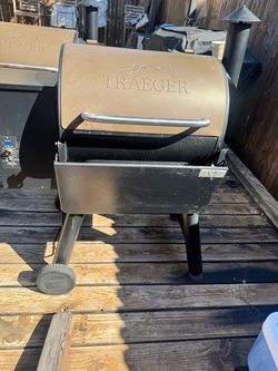 2  Traeger Pro Series 22 for Sale – $500  for Both!