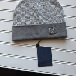 Grey Color Brand New NEW With Tags USPS Same Day Shipping