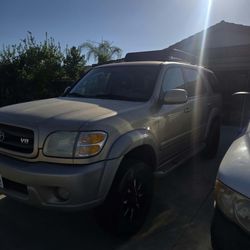 2002 toyota sequoia