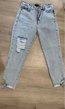Light Wash High-Waisted Jeans Size 38