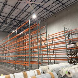 Industrial Teardrop Pallet Racking Material Handling Supplies Beams Upright Wire Deck