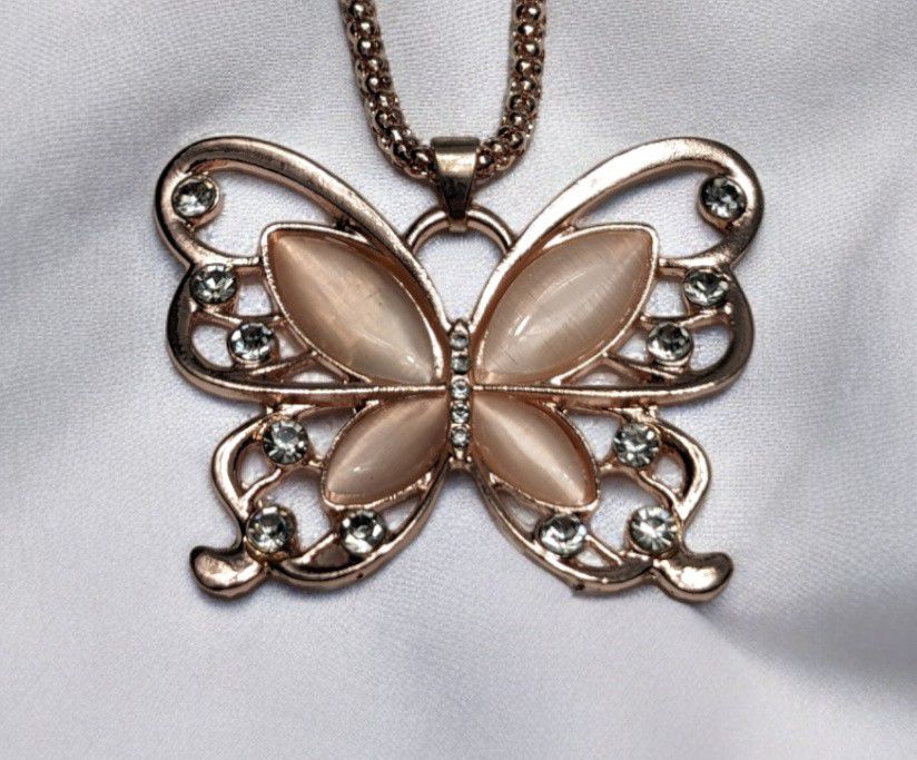 Rose Gold Butterfly Pendant Necklace
