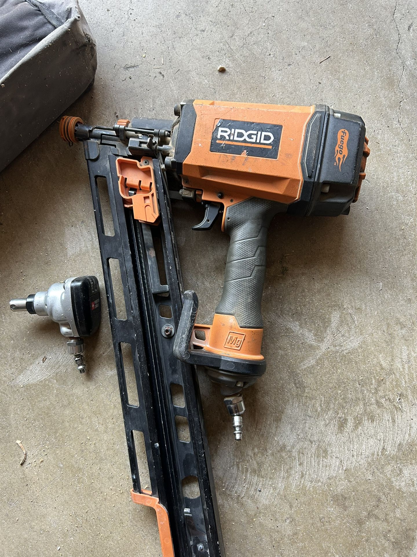 Rigid 21 Degree 3-1/2” Framing Nailer