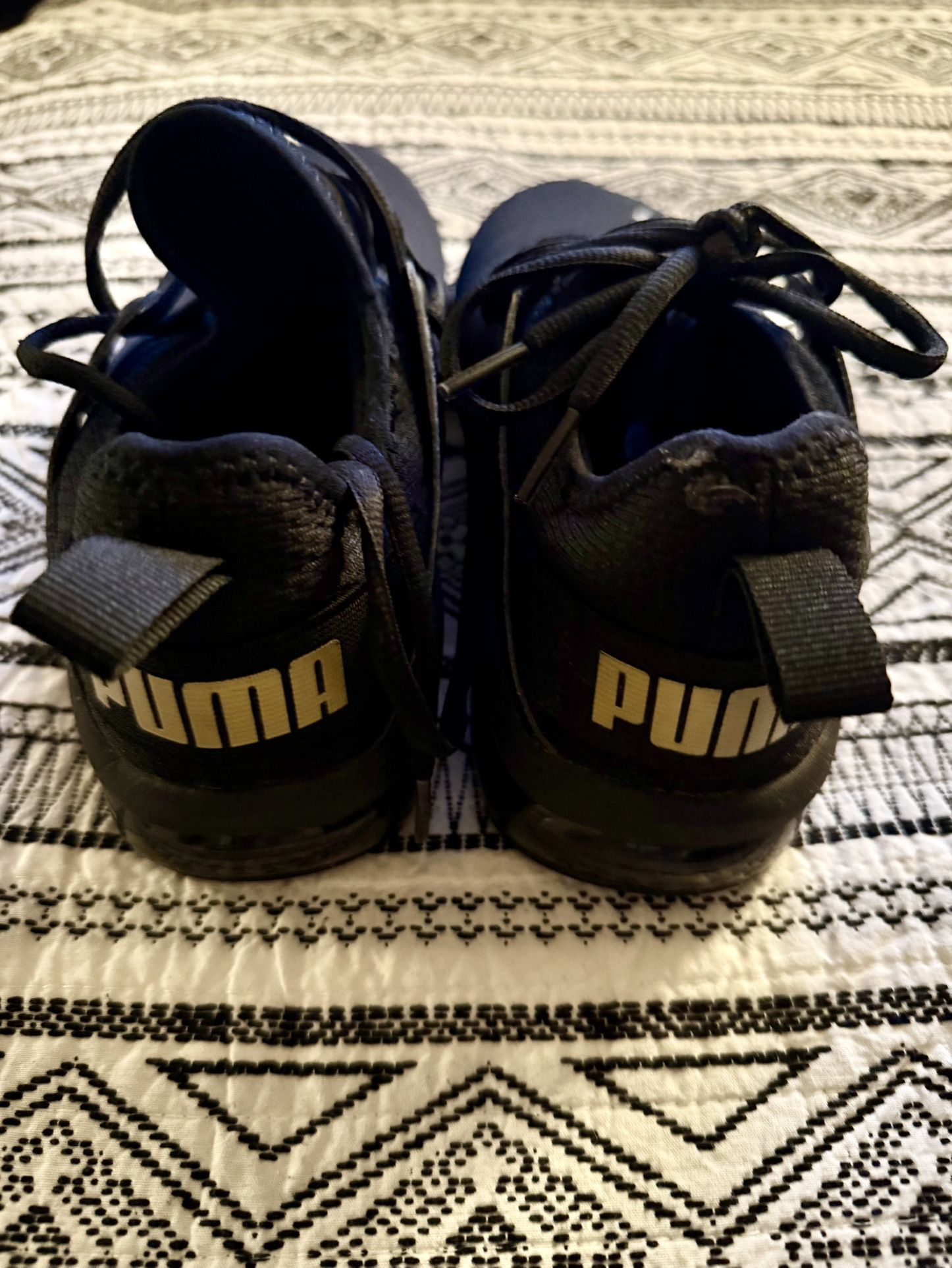 Puma Sz 8.5 womens