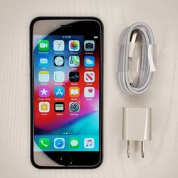 iPhone 6 - UNLOCKED - Like New 